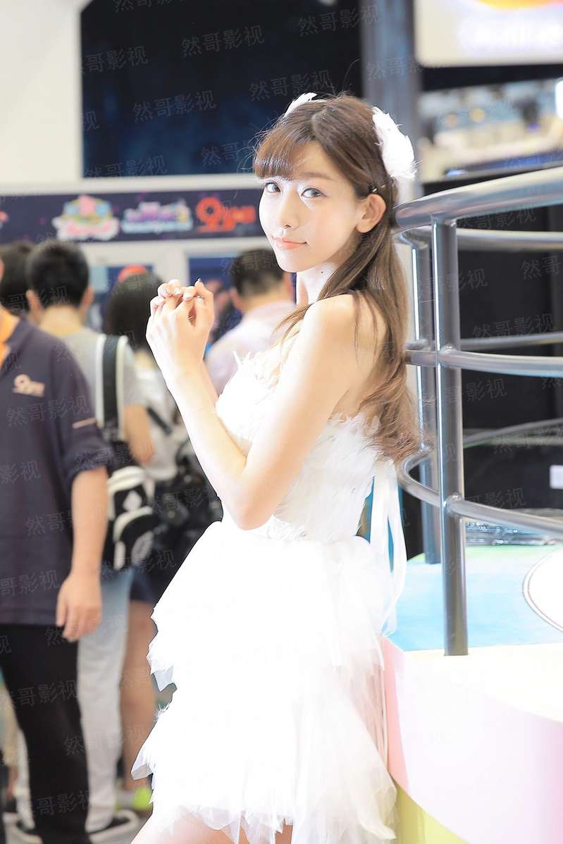 回眸一笑倾城又倾君