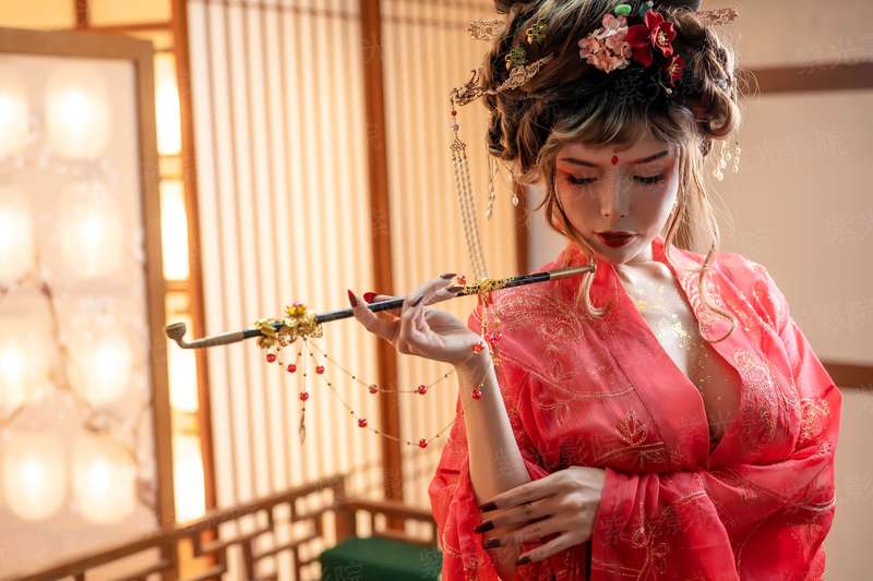 撒旦索情：女人别想逃