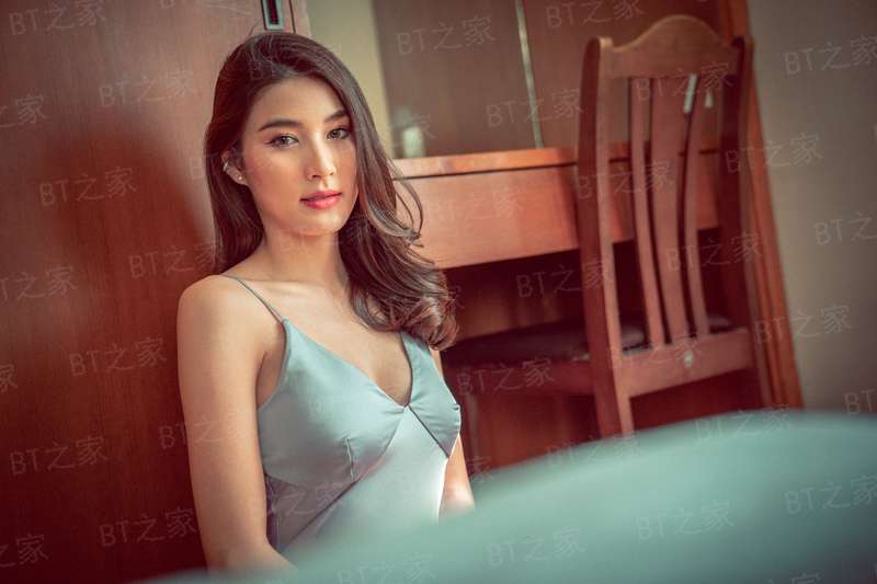 爱上冰山美女