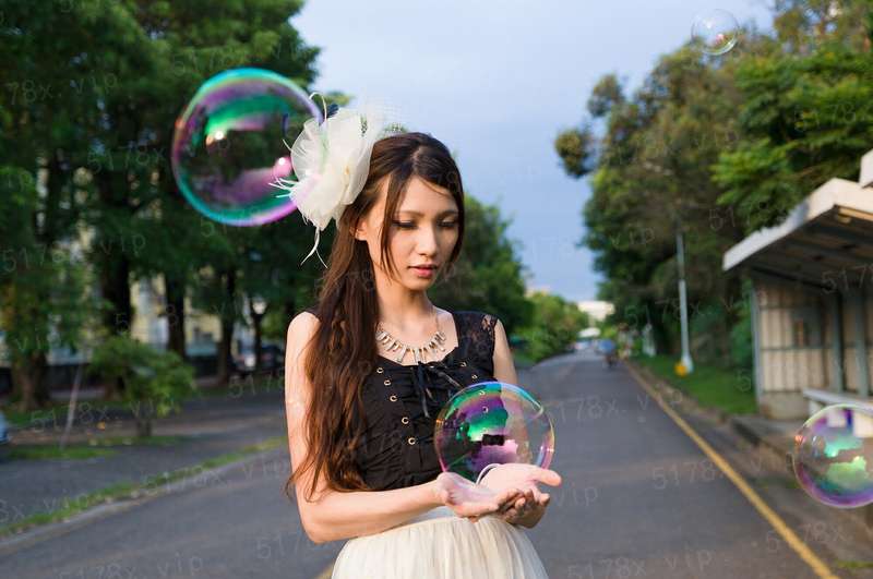 日出前向青春告别