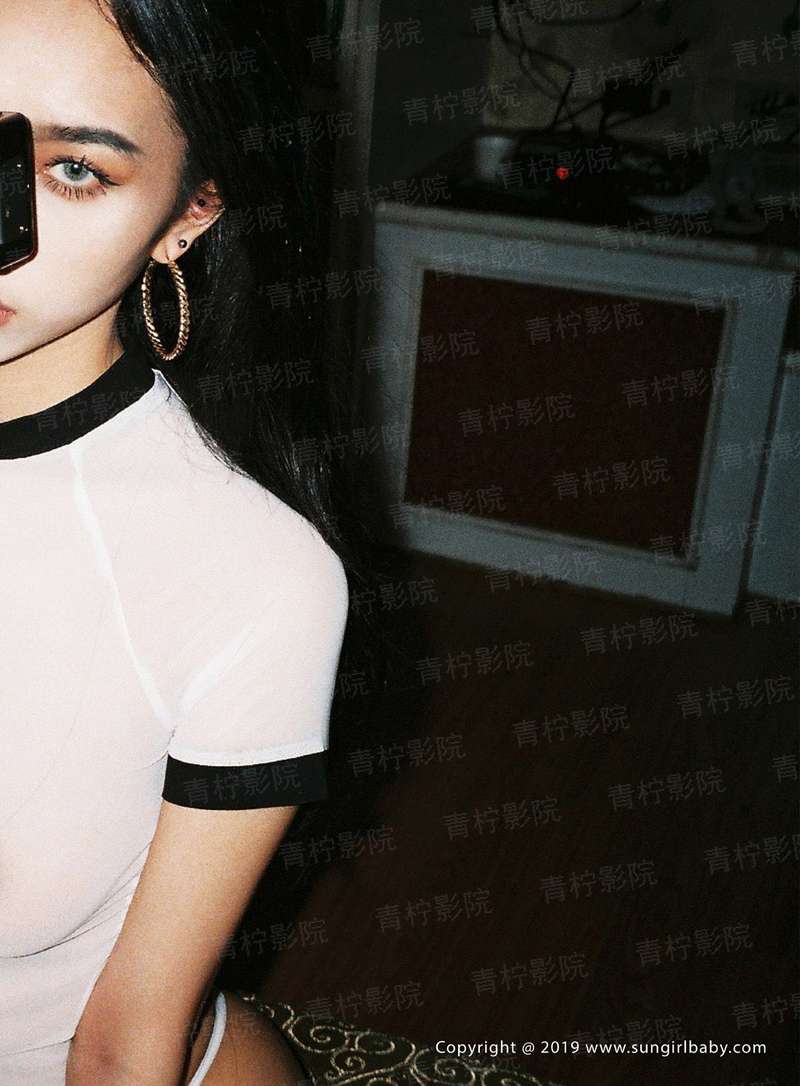 顾杨轻语