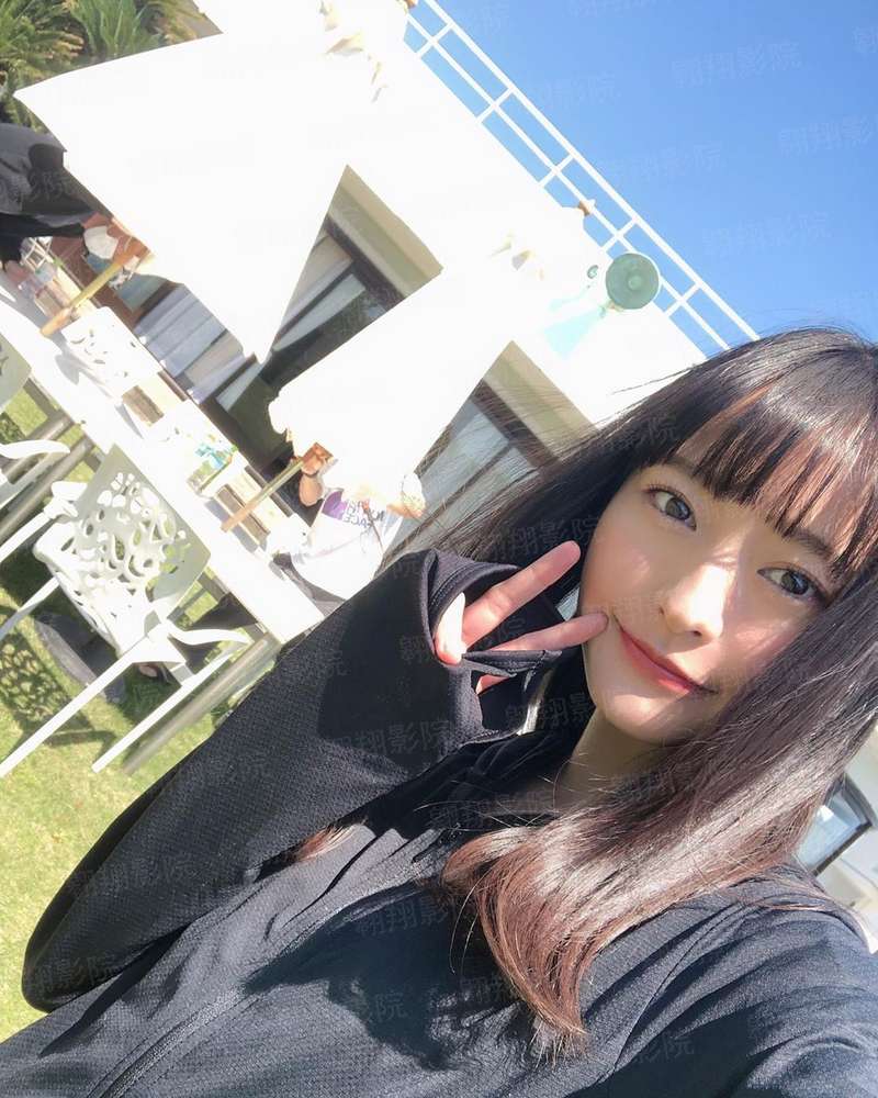 只恐琼楼御宇