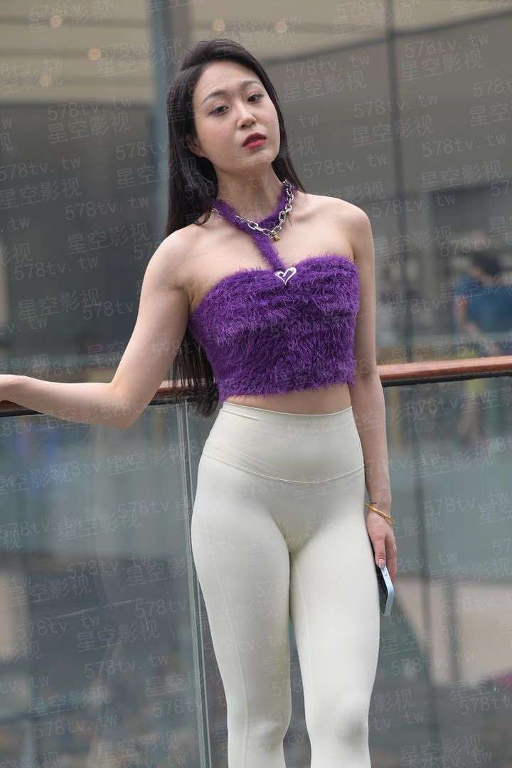 我成了女文青