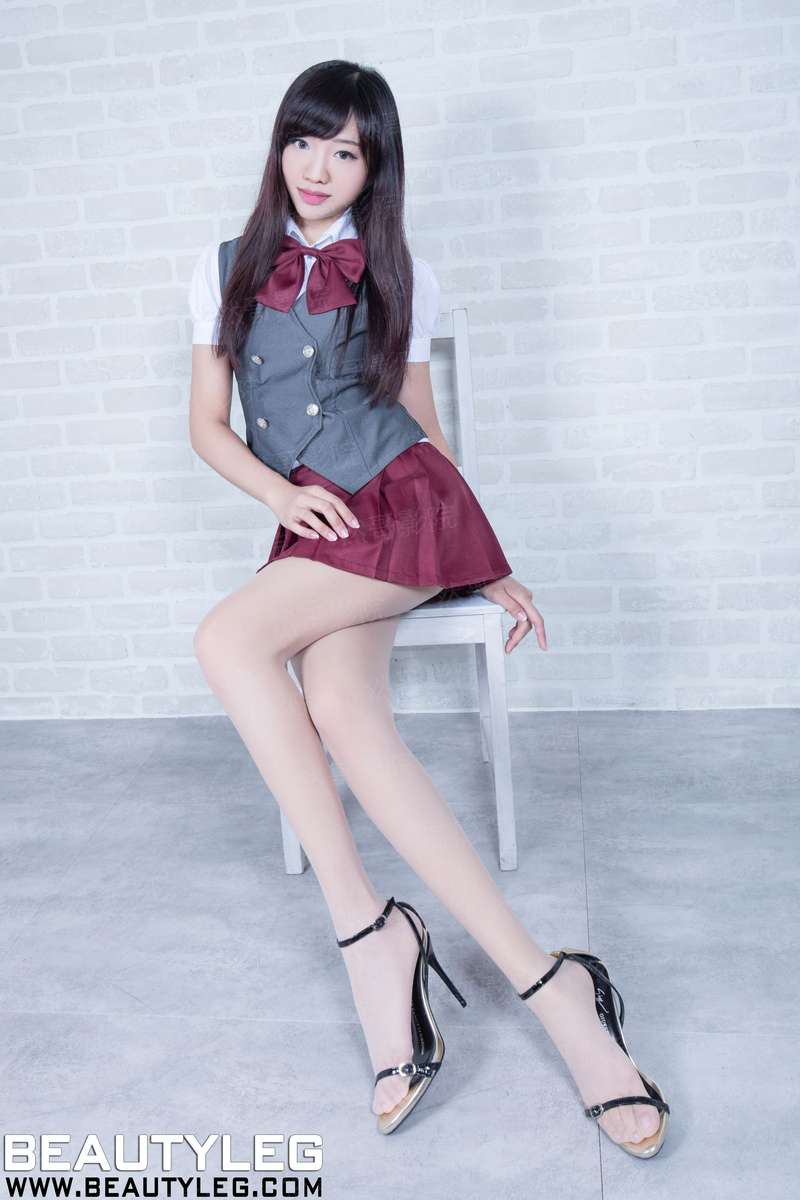 异世凰女谋：第一废妃