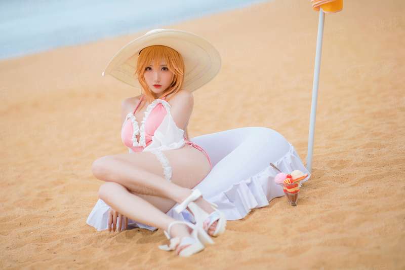 绝美女神的贴身小医神