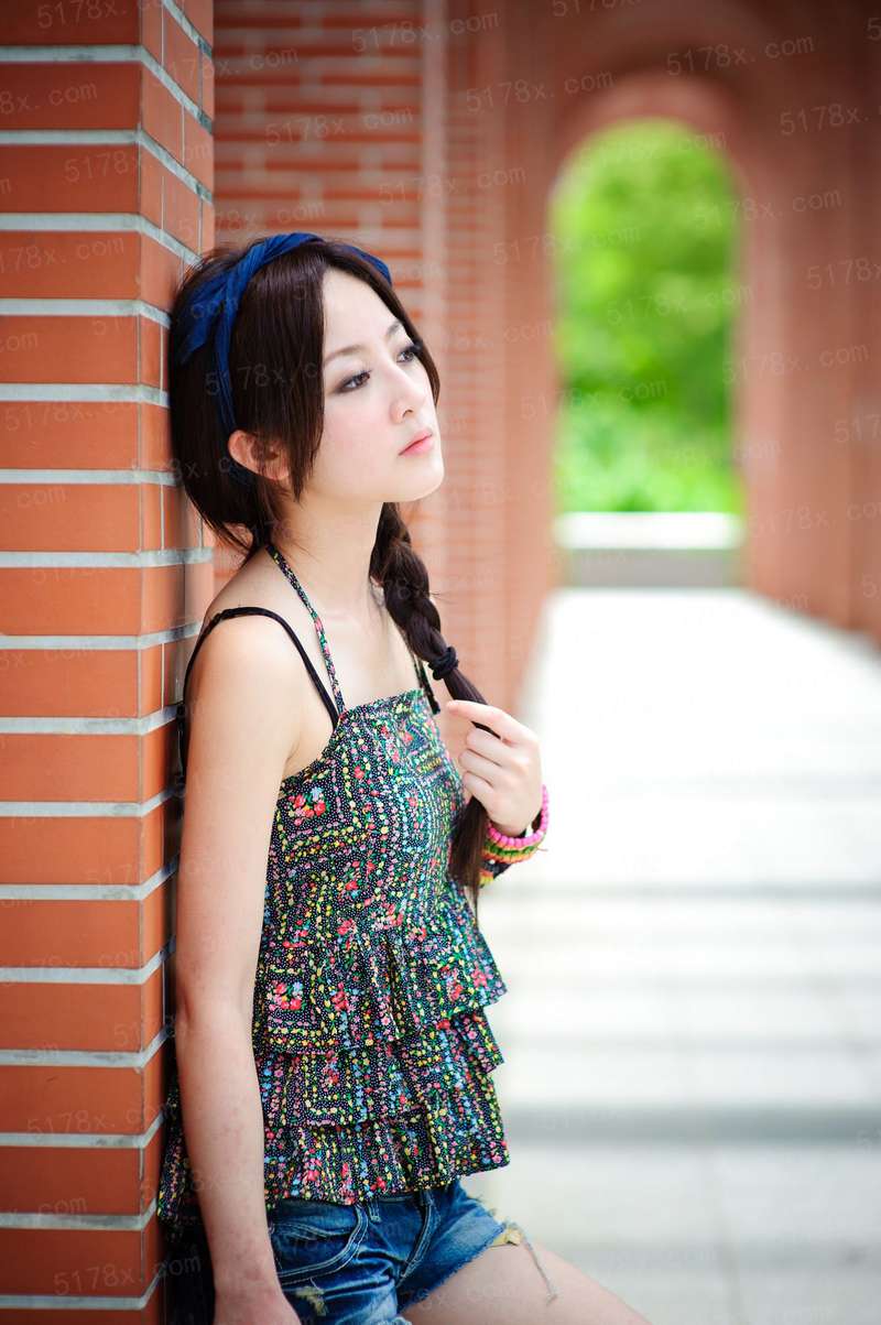 再现李小龙传奇