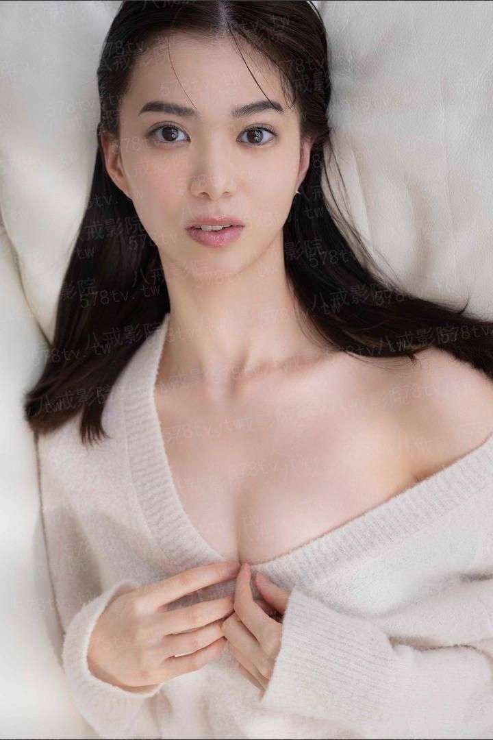 峨眉男徒在都市