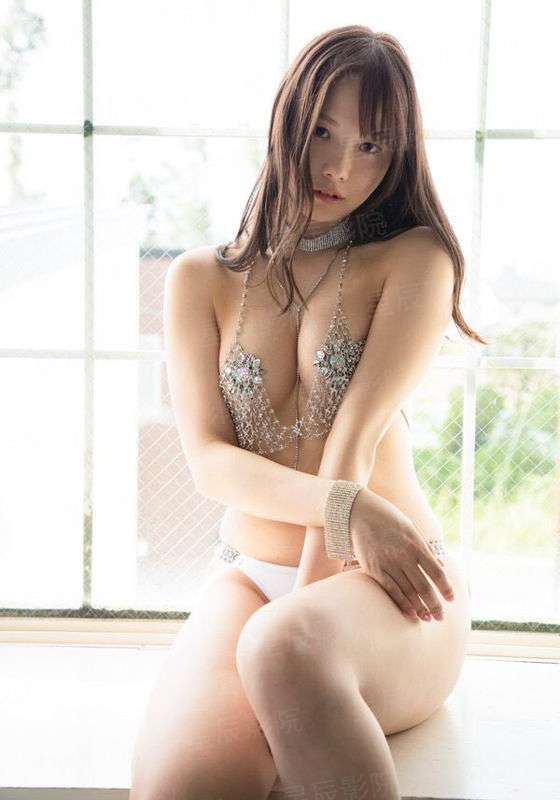 月沫沁尘
