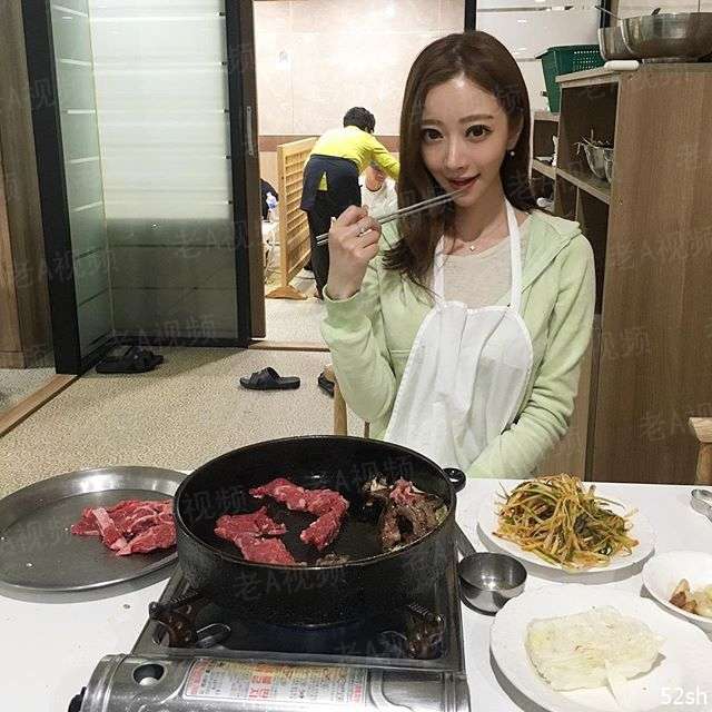 思君寸寸淡墨香