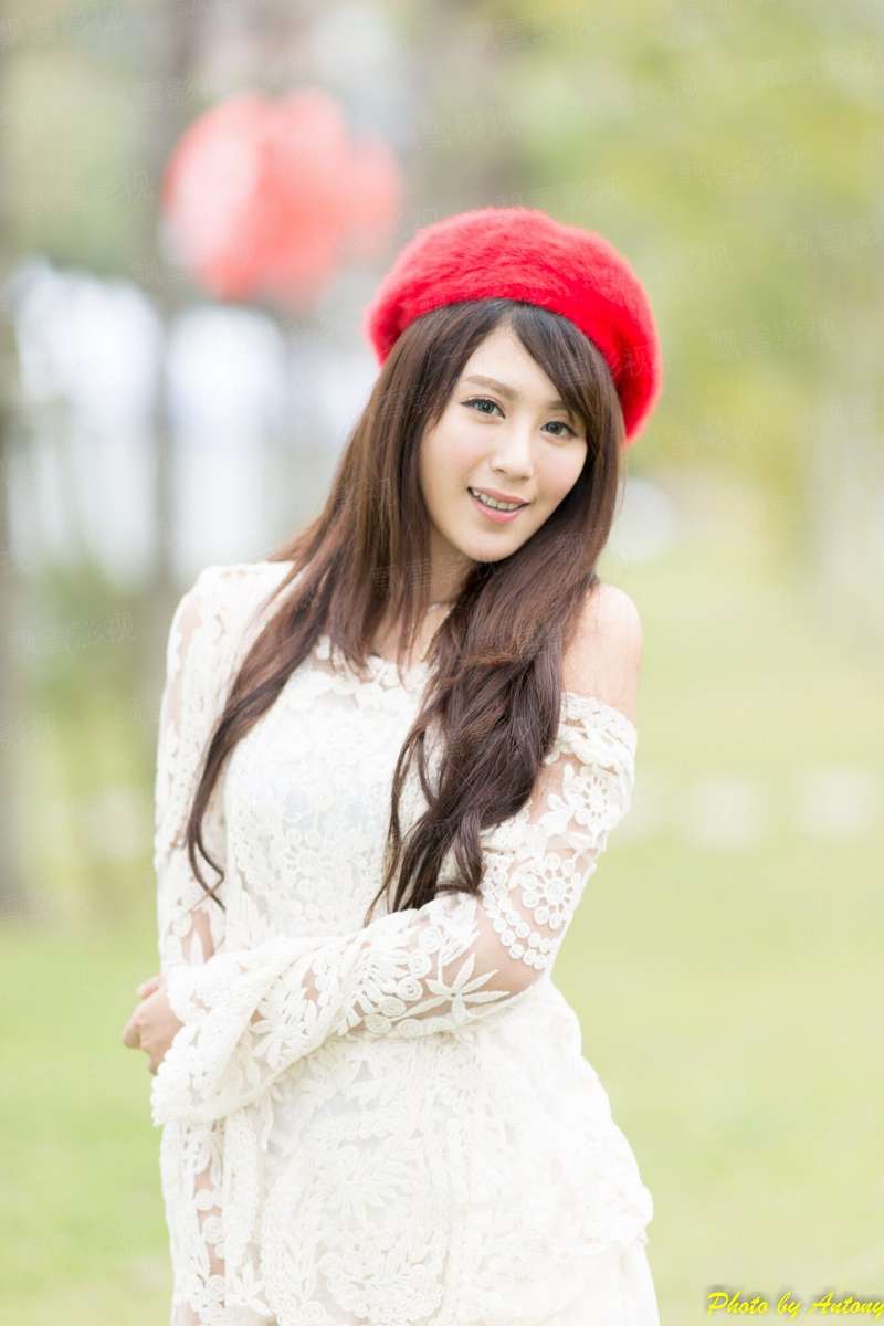 江总，亲一个