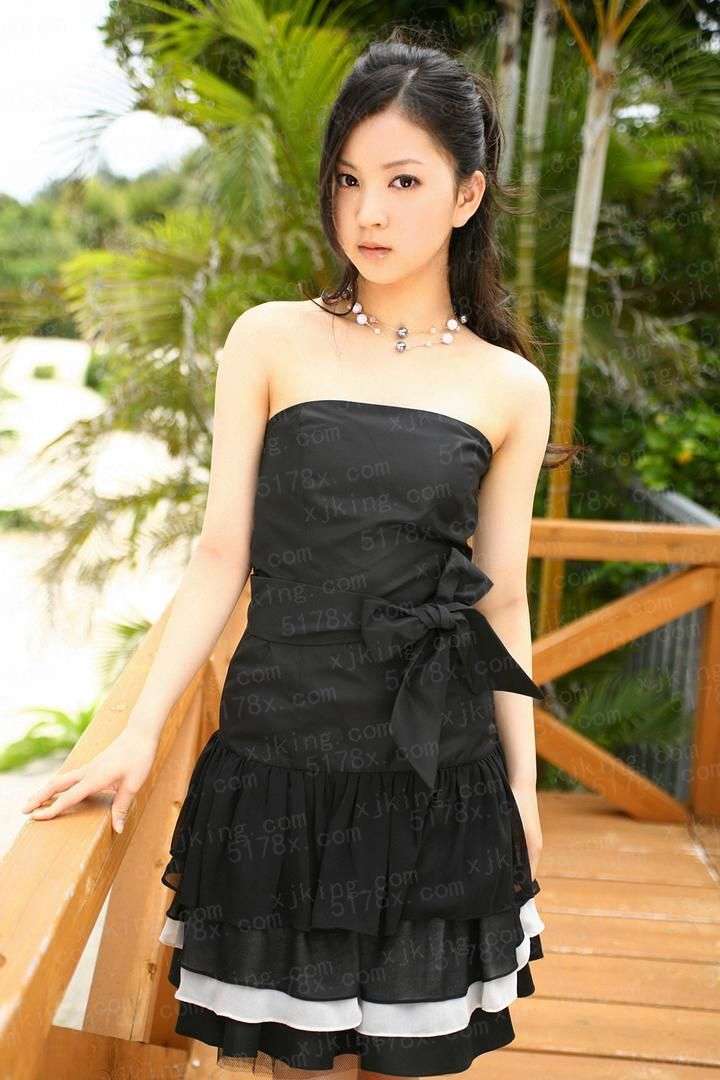 左手的旁边是左手