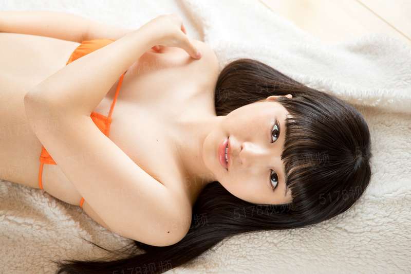 埋在沉默的梦里