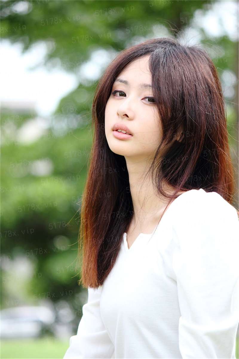 女人张开腿让男人捅
