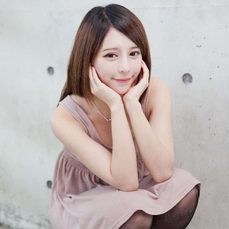 森林里的熊先生冬眠中
