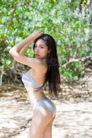 秀才家的俏长女