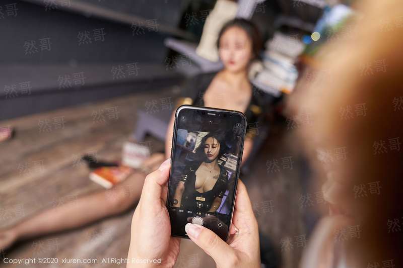 蚀骨甜宠：饿狼老公滚远点