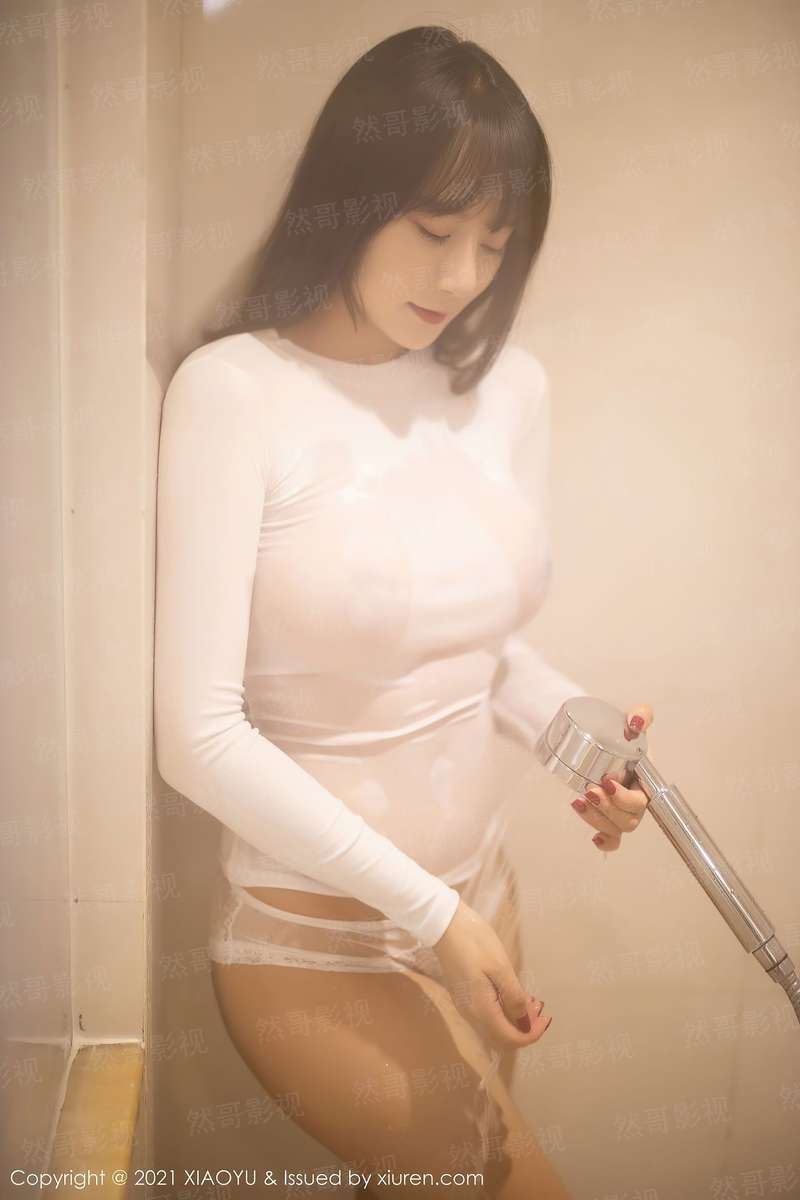 像是被光芒照耀的我