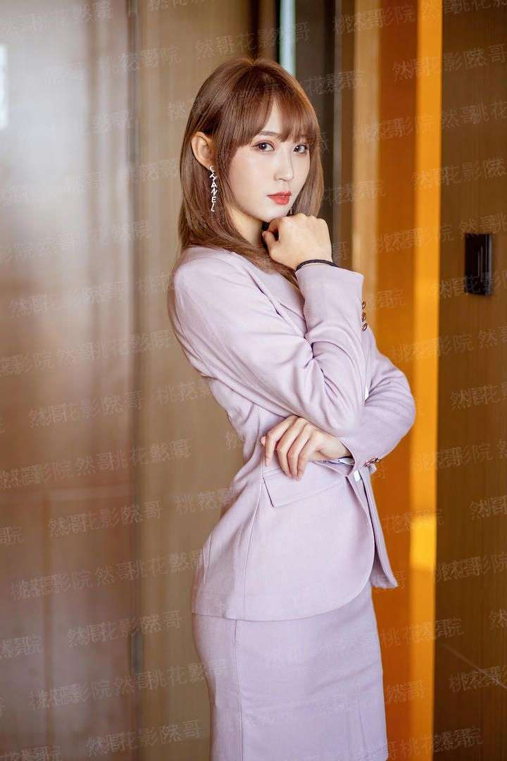 别闹，隔壁那只假总裁
