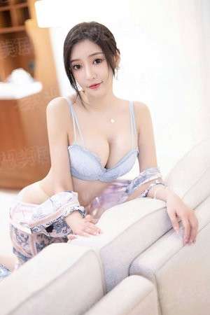此情不语，尘埃无声