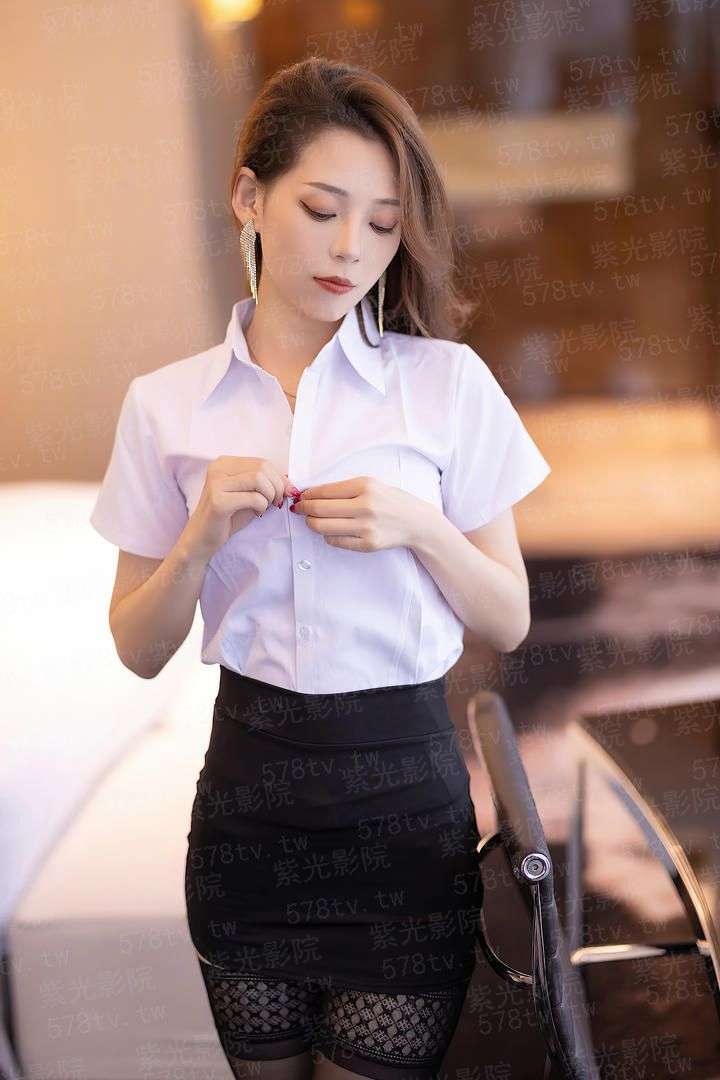 携手不情深