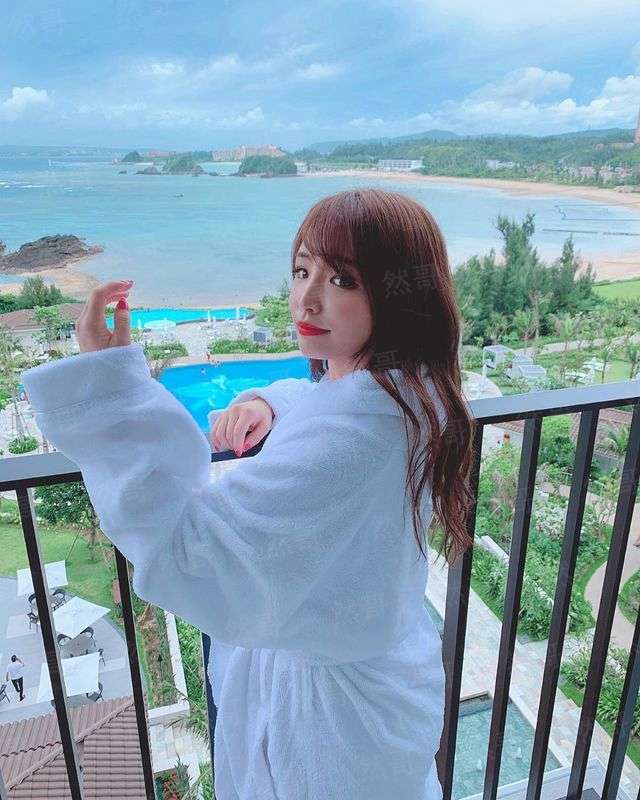 黑道总裁的无敌小逃妻