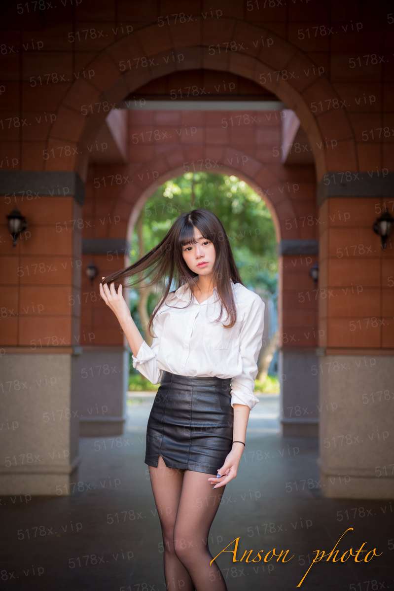 巨乳令嬢MC学園 ＃2「女帝の陥落1