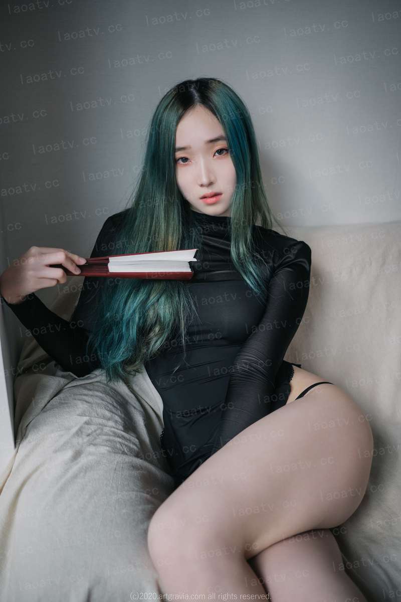 圣绯之花：光与暗