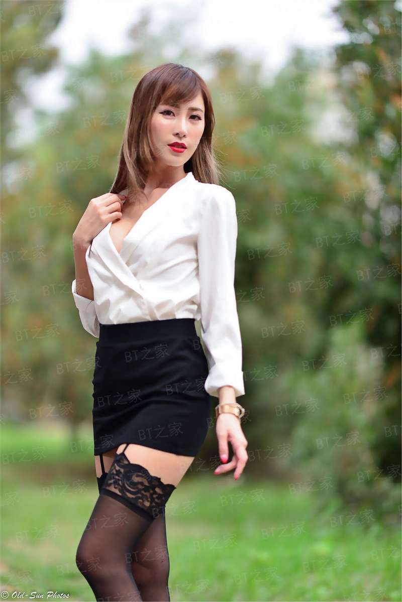 女王回归！殿下倾心