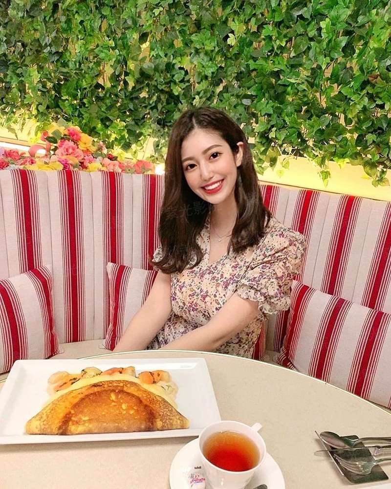 女老板在上我在下