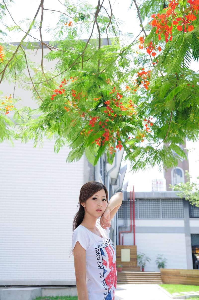 [综英美]外星少女今天仍然在拯救地球