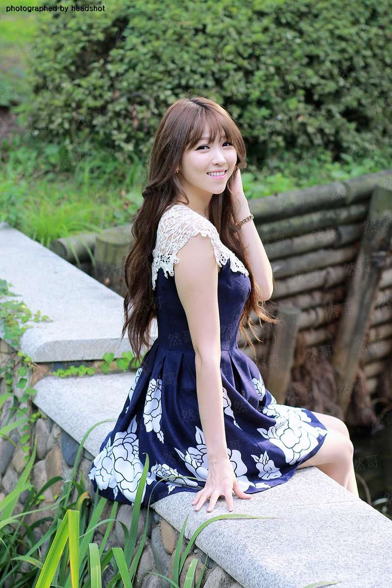 倾城魔妃：逆天召唤师