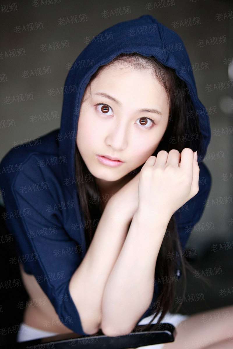 翩翩女儿身