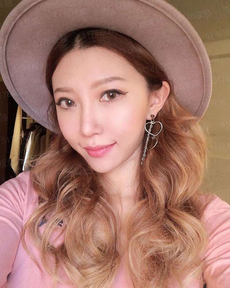 武侠世界里的咸鱼
