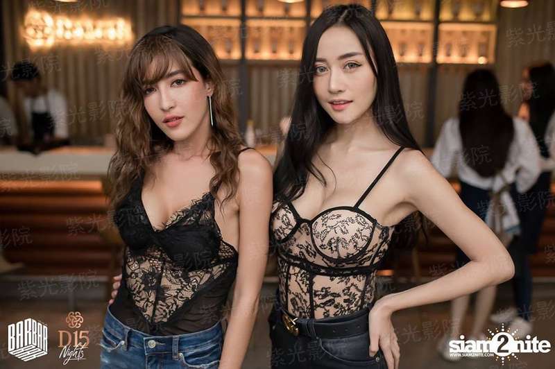 邪帝宠妻：逆天轻狂五小姐