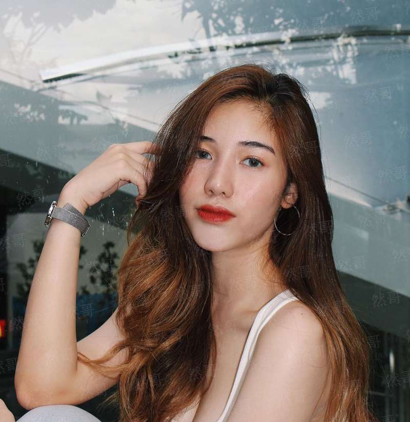 这个女配有点酥