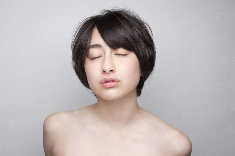 唐家三少娶了年轻女学生