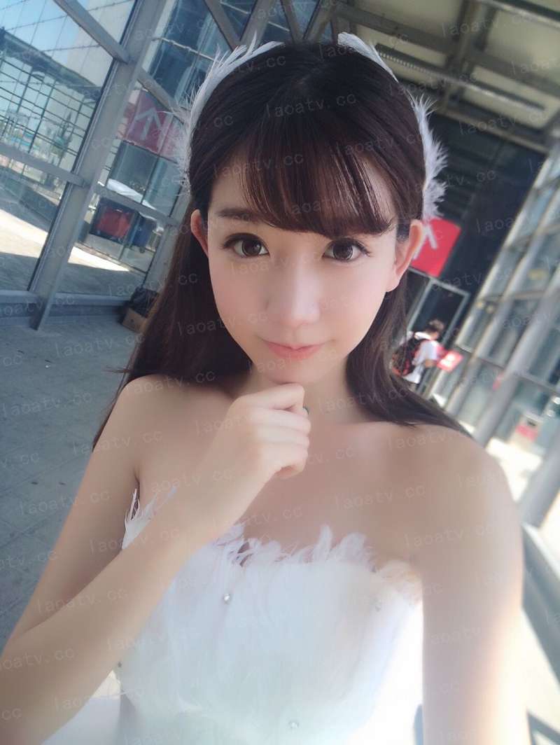 魔后太冷，不好追啊！
