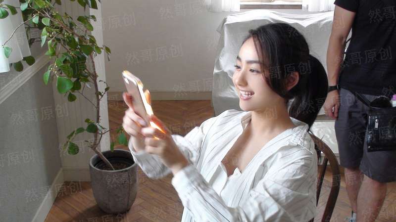 这个侍女狠绝色