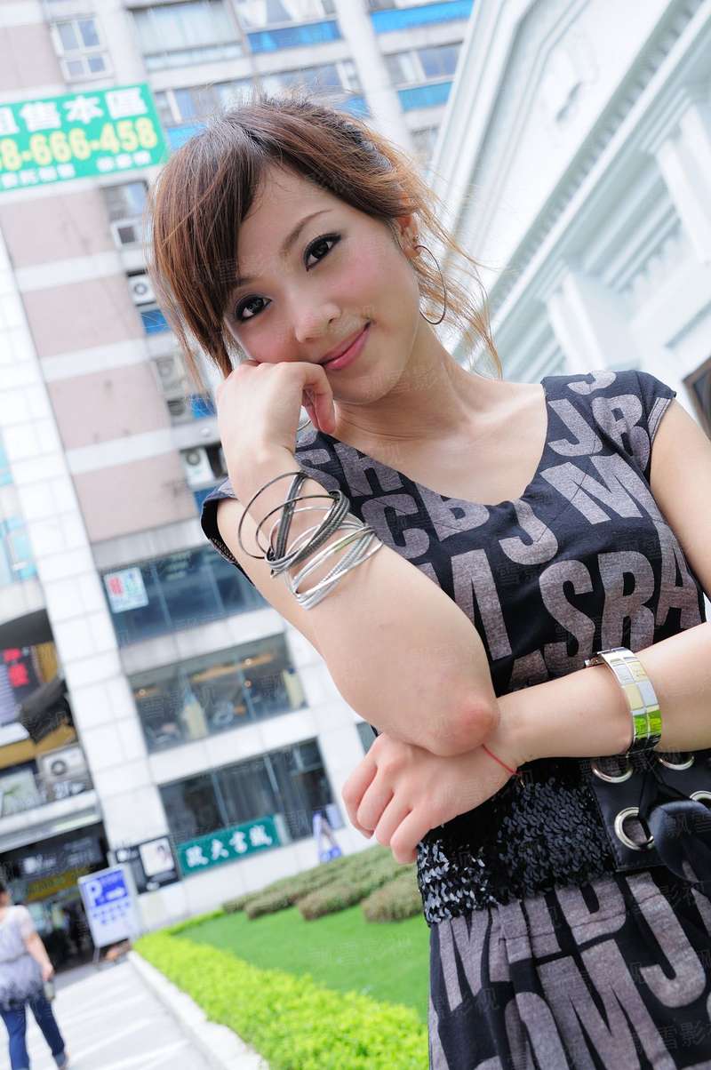 美人哭瞎