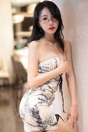 蕾温店长的黑金卡