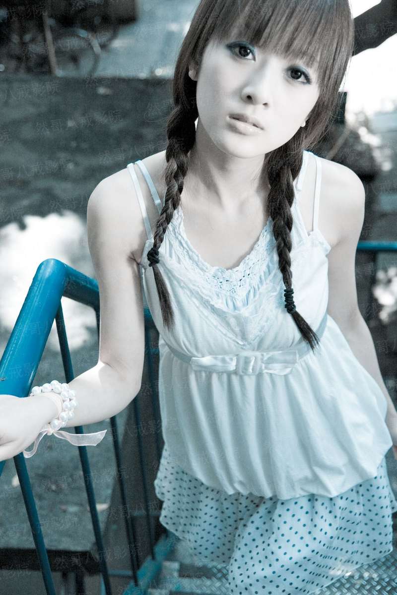 倾城胖妃，男色满园
