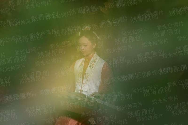 忘川河畔，蘼荼花开