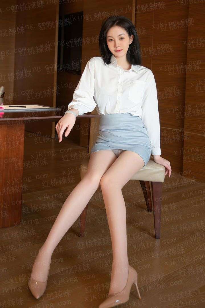 猪帝的萌萌小魅魔