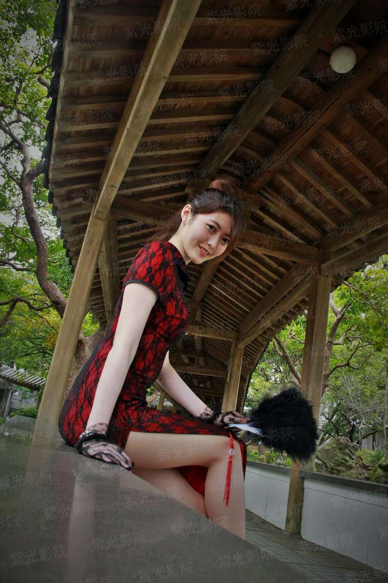 一吻成婚：腹黑总裁要抱抱