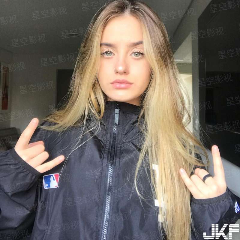 都市之我在异界有个国