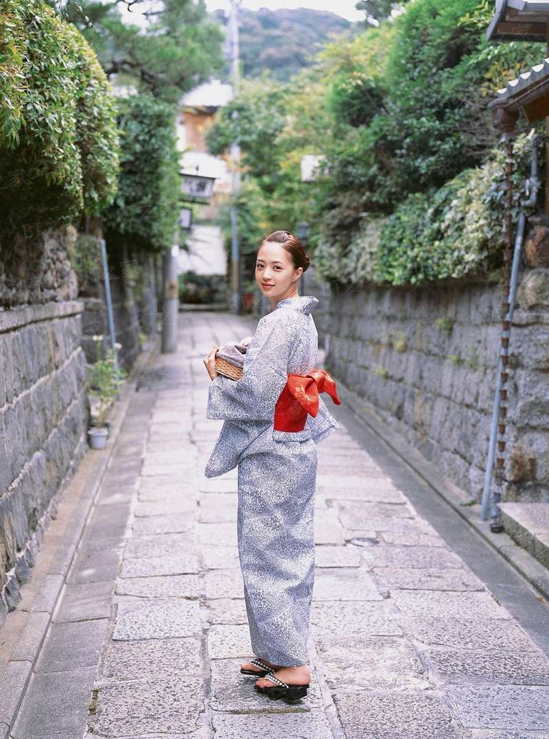 金发美眉的野心