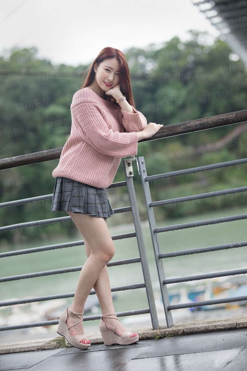 路灯亮了