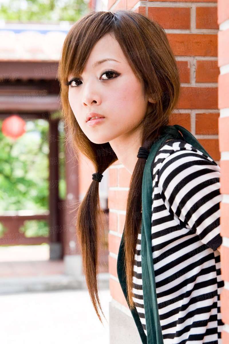 吴亦凡，泡沫初夏
