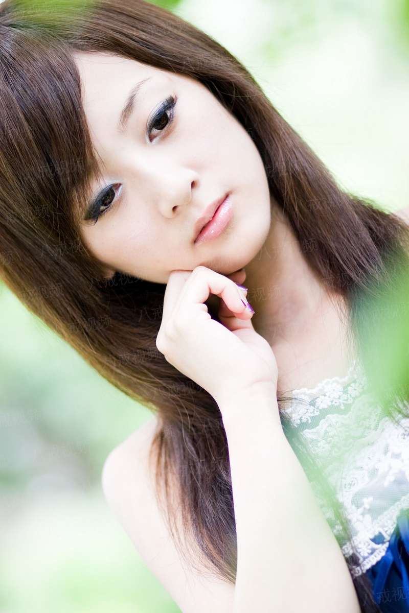 我朋友的妻子：我可以摸一下吗？