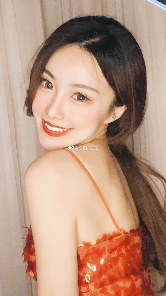 被遗落的蓝玫瑰